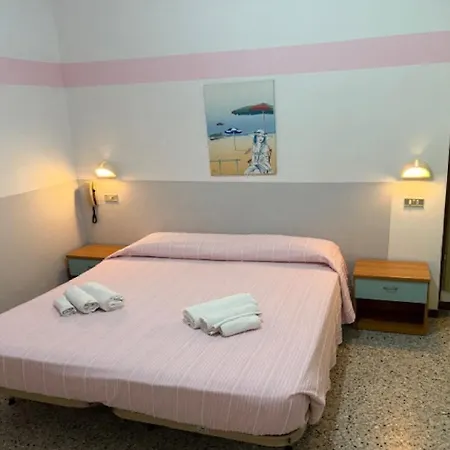 Szálloda Nives Rimini 3*