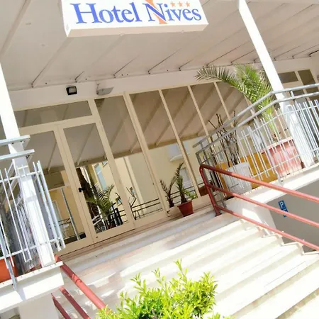 Nives Rimini