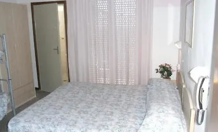 Nives Rimini Rivazzurra Di Rimini