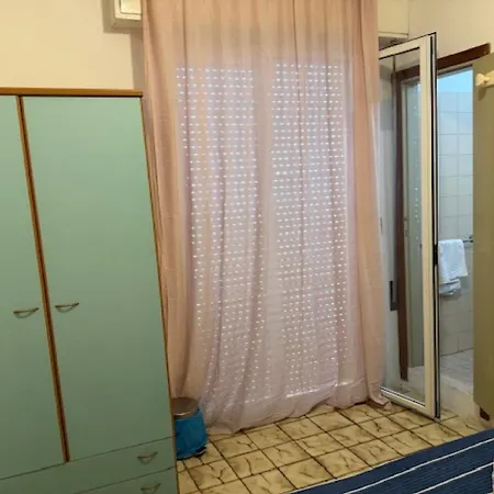 Nives Hotel Rimini