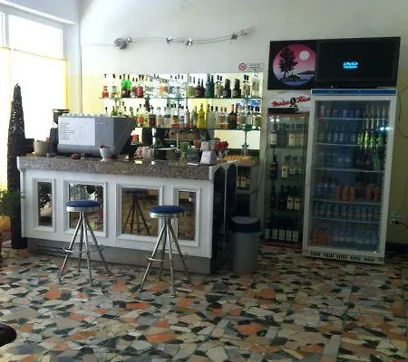 호텔 Nives Rimini Rivazzurra Di Rimini