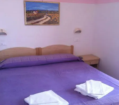 Nives Rimini 호텔 3*