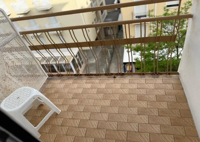 מלון Nives Rimini