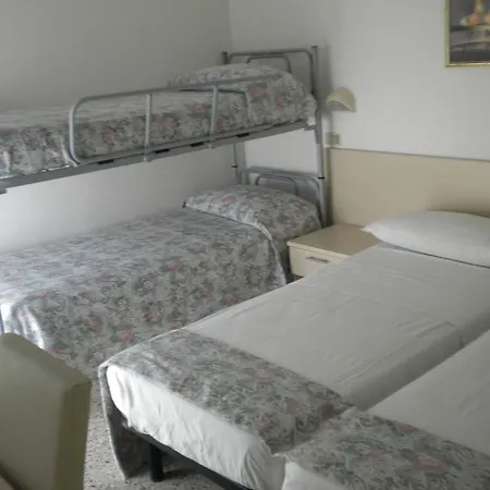 Hotel Nives Rimini 3*